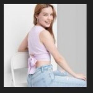 Women's Tie Back Crewneck
Sweater Tank Top Lilac